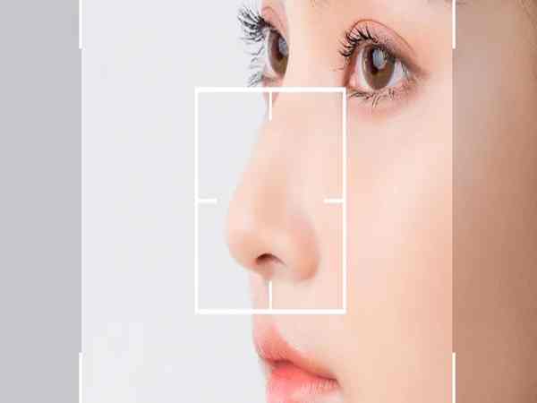  Sự nghiệp – Tài lộc: Thăng trầm khó lường