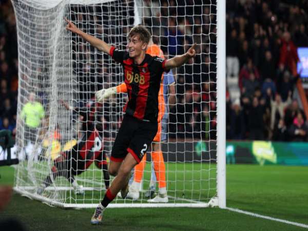 Tin chuyển nhượng: MU nhắm trung vệ bậc nhất Premier League