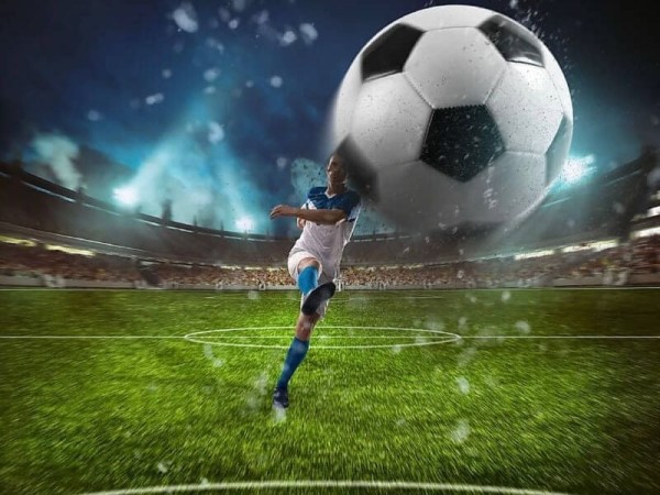 Hướng dẫn kỹ thuật sút bóng sân cỏ nhân tạo chuyên nghiệp