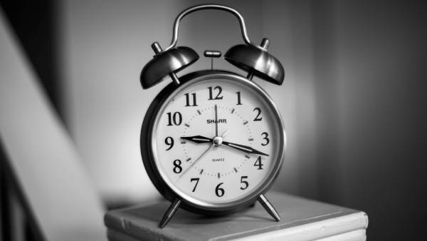 Mơ thấy đồng hồ báo hiệu điều gì về tài vận sắp tới?