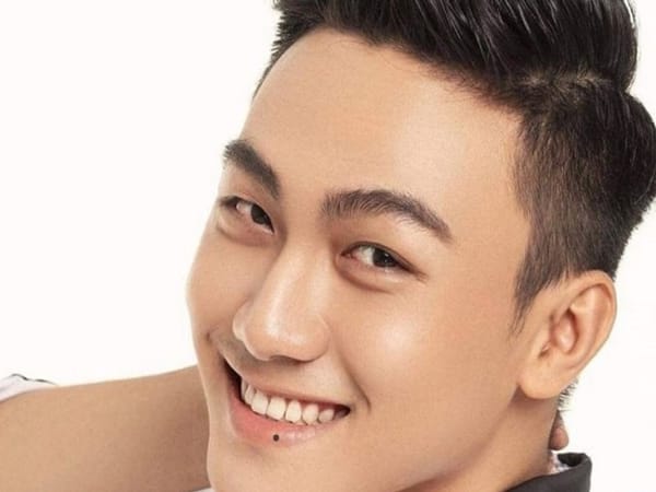 Nốt ruồi môi dưới ở nam giới