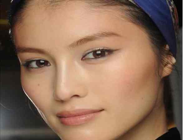 phụ nữ mặt kim cương phụ nữ mặt kim cương