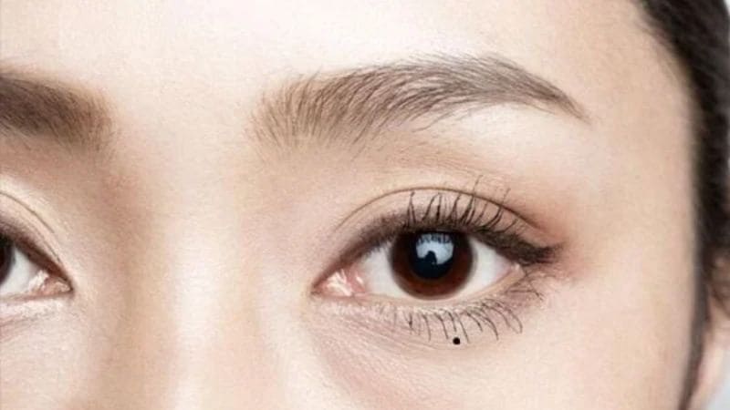 Ý nghĩa chung của nốt ruồi dưới bọng mắt nữ