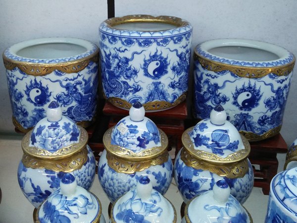 Nằm mơ thấy bát hương bị đổ, bị xê dịch đánh con gì Nằm mơ thấy bát hương bị đổ, bị xê dịch đánh con gì